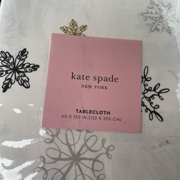 Kate Spade Elegant Snowflake Tablecloth - White, Black, and Gold - Picture 2 of 3
